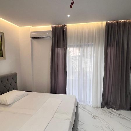 סרנדה Lezet Hotel מראה חיצוני תמונה