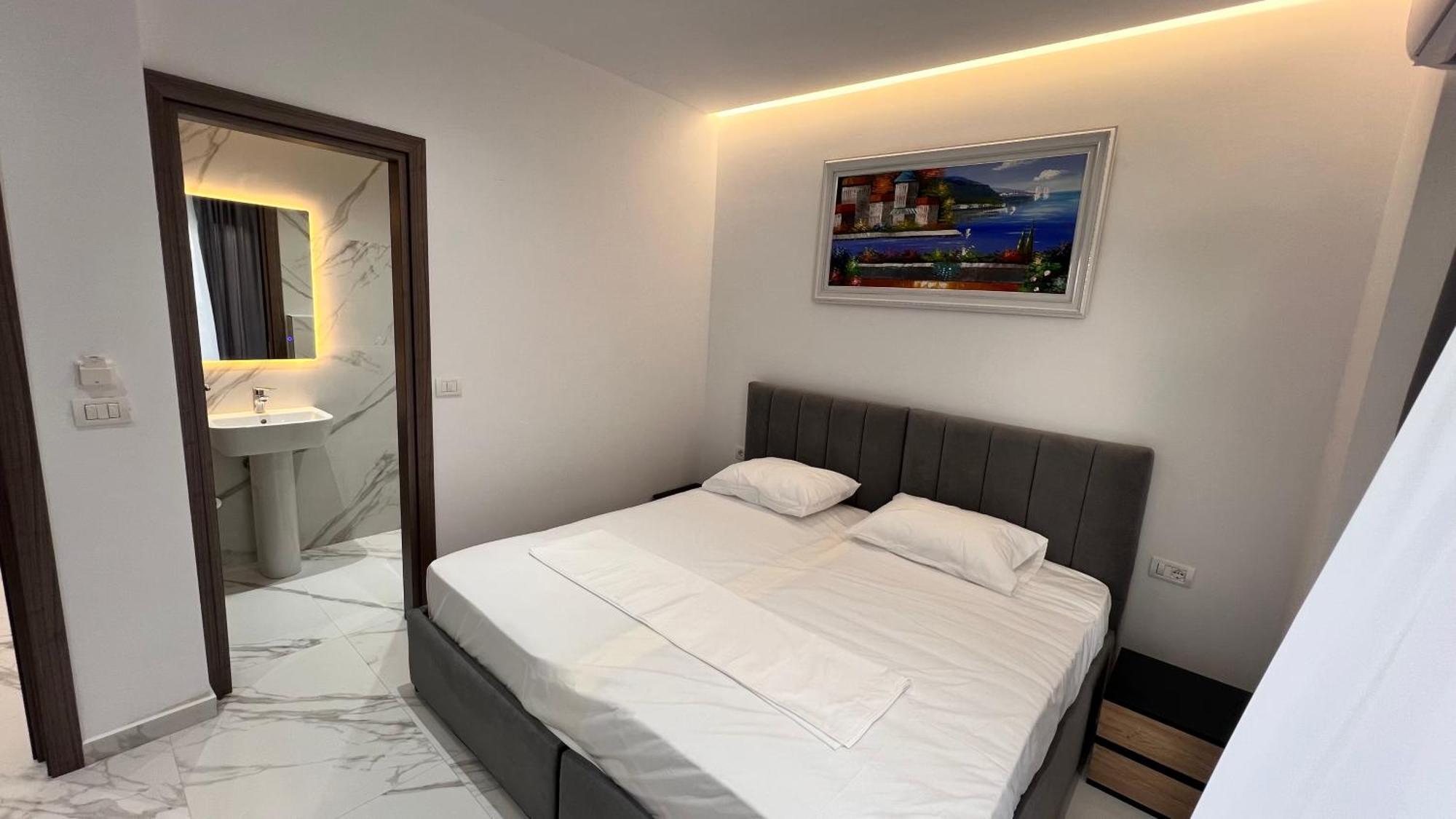 סרנדה Lezet Hotel מראה חיצוני תמונה