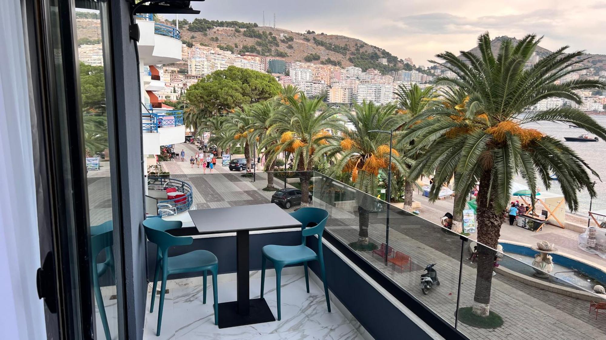 סרנדה Lezet Hotel מראה חיצוני תמונה